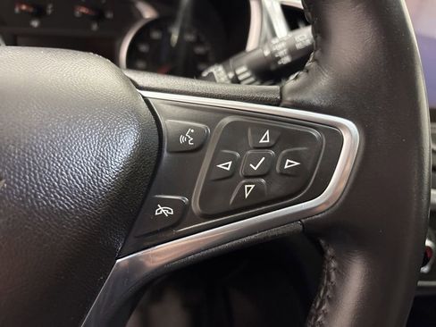 Used 2018 Chevrolet Equinox Premier AWD/4WD image 24