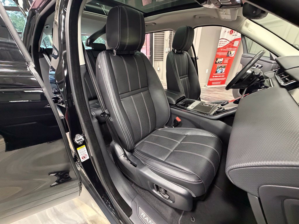 Used 2020 Land Rover Range Rover Velar S AWD/4WD image 4