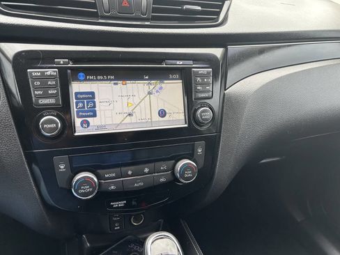 Used 2017 Nissan Rogue Sport SL FWD image 14