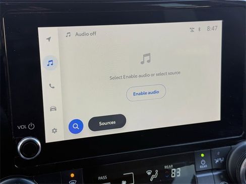 Used 2023 Toyota Highlander LE image 18