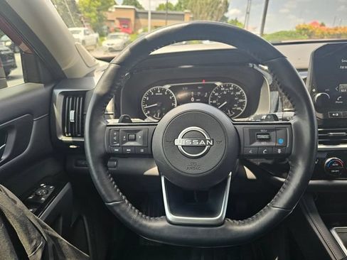 Used 2023 Nissan Pathfinder SL w/ SL Premium Package FWD image 28