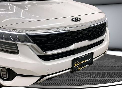 Used 2021 Kia Seltos SX w/ SX Sunroof Package AWD/4WD image 32