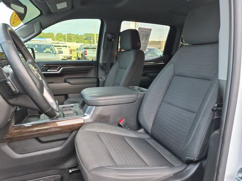 Used 2023 GMC Sierra 1500 Elevation w/ X31 Off-Road Package AWD/4WD image 14