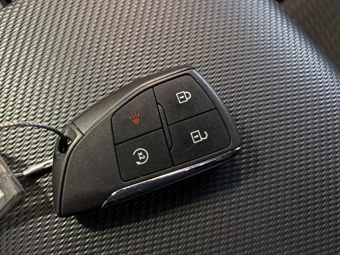 Used 2025 Chevrolet Equinox LT image 22