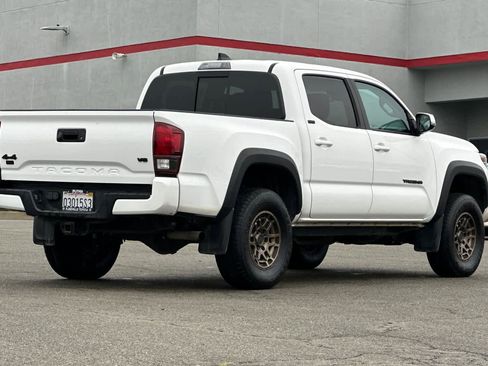 Certified 2023 Toyota Tacoma 4x4 Double Cab image 2