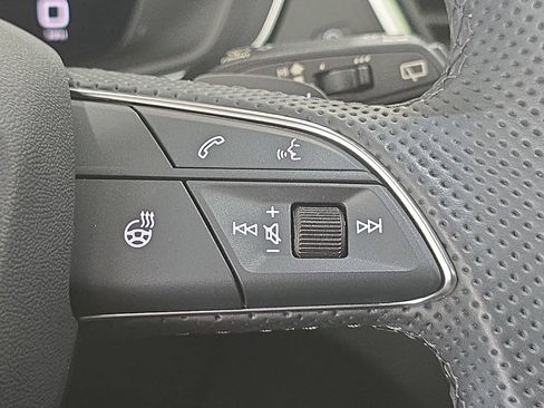Used 2025 Audi SQ5 Premium Plus AWD/4WD image 16