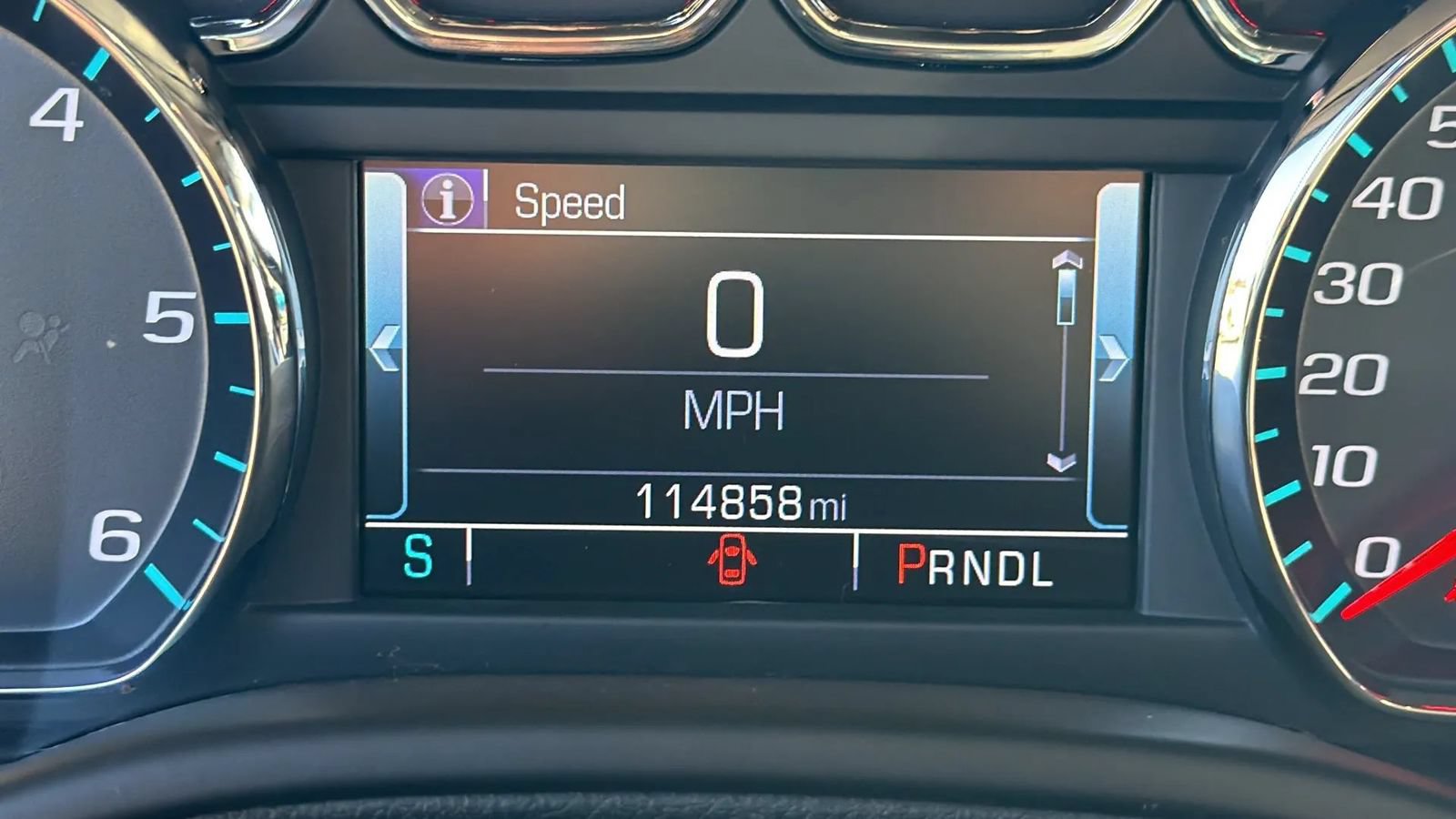 Used 2018 Chevrolet Tahoe Premier AWD/4WD image 16