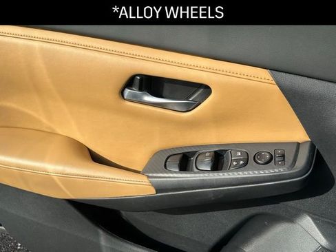 Used 2021 Nissan Sentra SV w/ SV Premium Package image 13