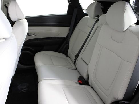 Certified 2026 Hyundai Tucson SE FWD image 21