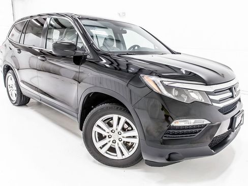 Used 2018 Honda Pilot LX image 11