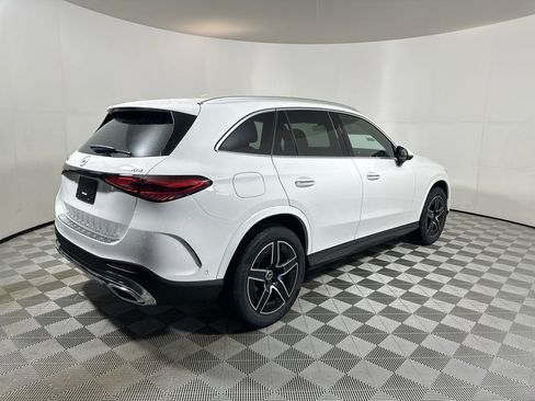 New 2025 Mercedes-Benz GLC 350e 4MATIC image 8