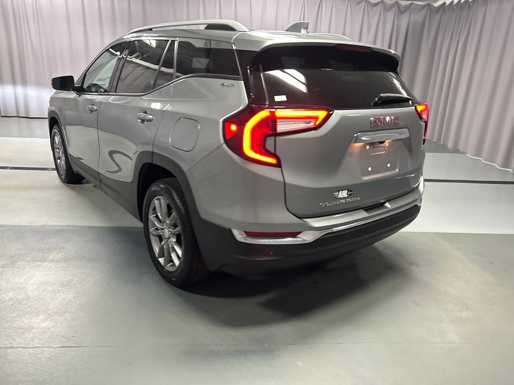 Used 2023 GMC Terrain SLT FWD image 5