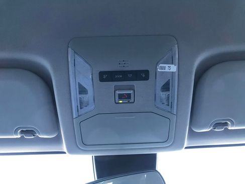 Used 2023 Toyota RAV4 LE image 22