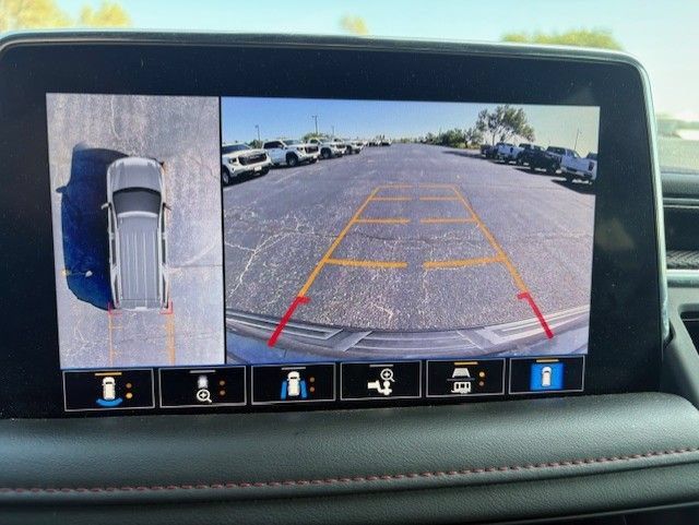 Used 2021 Chevrolet Tahoe RST w/ Luxury Package AWD/4WD image 18