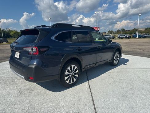 New 2025 Subaru Outback Limited image 4