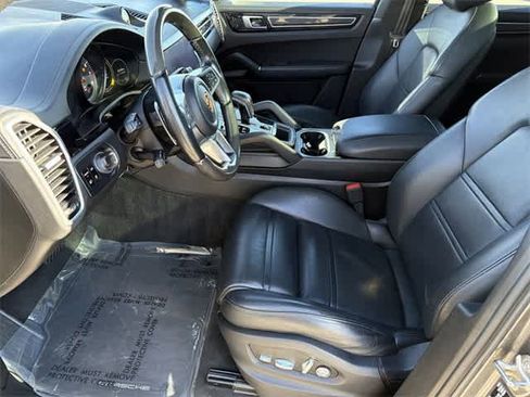 Used 2019 Porsche Cayenne image 13