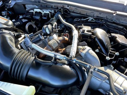 Used 2019 Ford F350 Lariat w/ Lariat Ultimate Package image 32