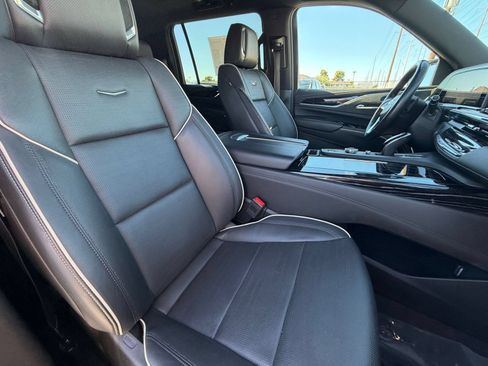 Used 2023 Cadillac Escalade ESV Sport AWD/4WD image 41