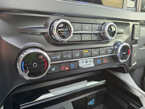 Used 2024 Ford F450 Limited w/ FX4 Off-Road Package image 43