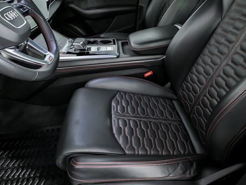 Used 2021 Audi RS Q8 w/ Luxury Package AWD/4WD image 22