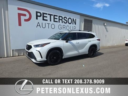 Used 2023 Toyota Highlander XSE AWD/4WD image 8