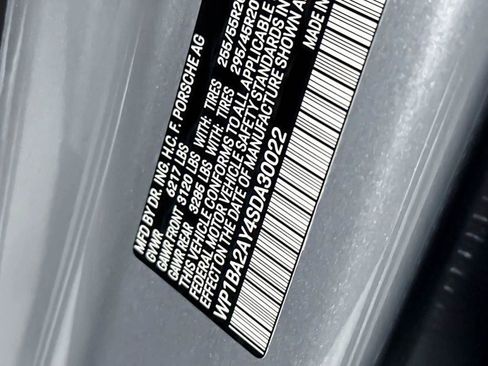 Certified 2025 Porsche Cayenne Coupe image 68