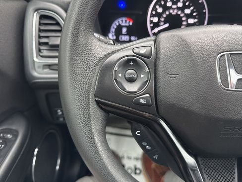 Used 2022 Honda HR-V EX image 18