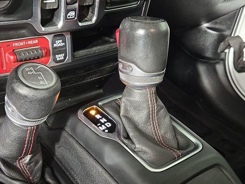 Used 2020 Jeep Gladiator Rubicon AWD/4WD image 21