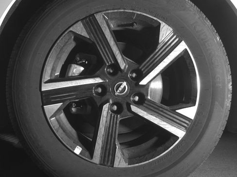 Used 2025 Nissan Sentra SV image 11