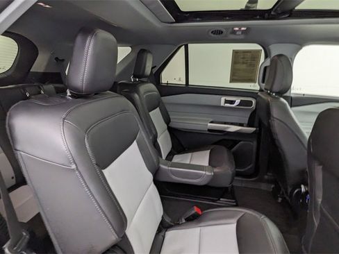 Certified 2023 Ford Explorer XLT w/ Equipment Group 202A image 41