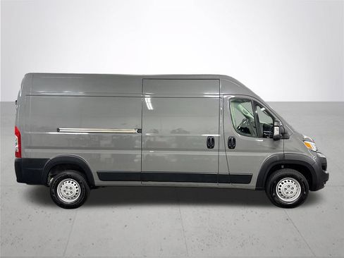 New 2026 RAM ProMaster 2500 w/ Premium Convenience Group FWD image 5