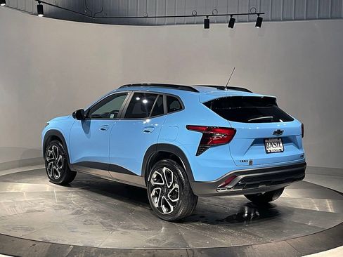 Used 2024 Chevrolet Trax RS w/ Sunroof Package image 13