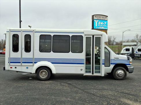 Used 2011 Ford E-350 and Econoline 350 Super Duty w/ Shuttle Bus Prep Pkg image 24