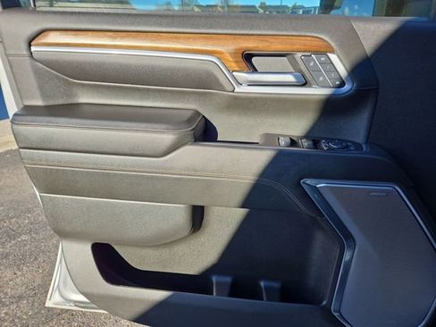 Used 2025 Chevrolet Silverado 3500 High Country w/ Technology Package image 14