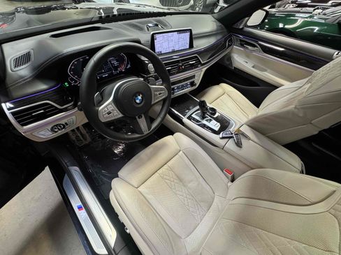 Used 2021 BMW 750i xDrive w/ Executive Package AWD/4WD image 49