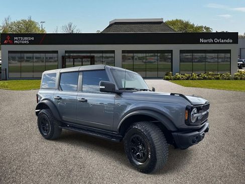 Used 2022 Ford Bronco Wildtrak image 2