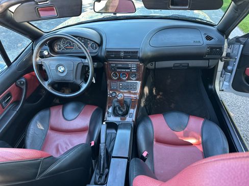 Used 1998 BMW Z3 1.9 image 40