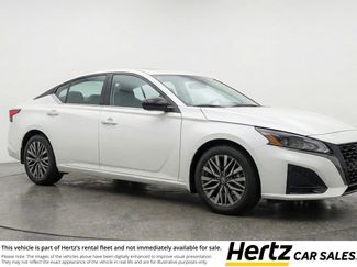 Used 2025 Nissan Altima 2.5 SV video 1