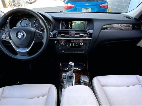 Used 2017 BMW X3 xDrive28i image 15