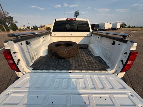 Used 2018 Chevrolet Silverado 1500 Custom w/ Custom Value Package AWD/4WD image 17