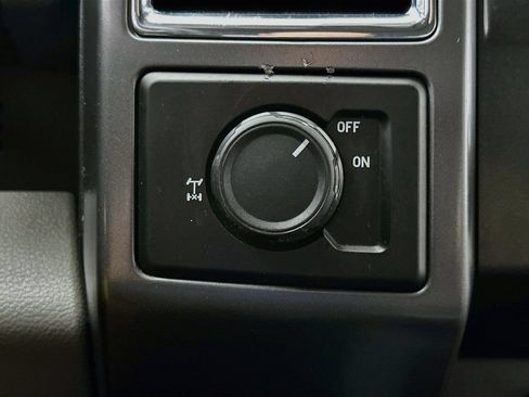 Used 2016 Ford F150 XLT RWD image 37