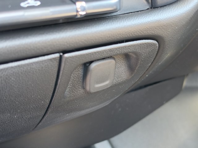Certified 2018 GMC Sierra 1500 2WD Regular Cab image 24