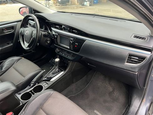 Used 2016 Toyota Corolla S image 16