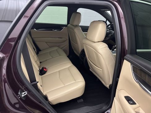 Used 2018 Cadillac XT5 AWD image 41