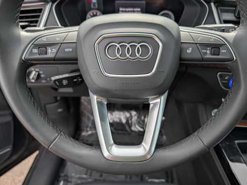 Used 2023 Audi Q5 2.0T Premium Plus w/ Premium Plus Package AWD/4WD image 25