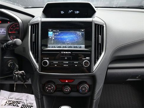 Used 2018 Subaru Crosstrek 2.0i Premium w/ Moonroof Package image 16