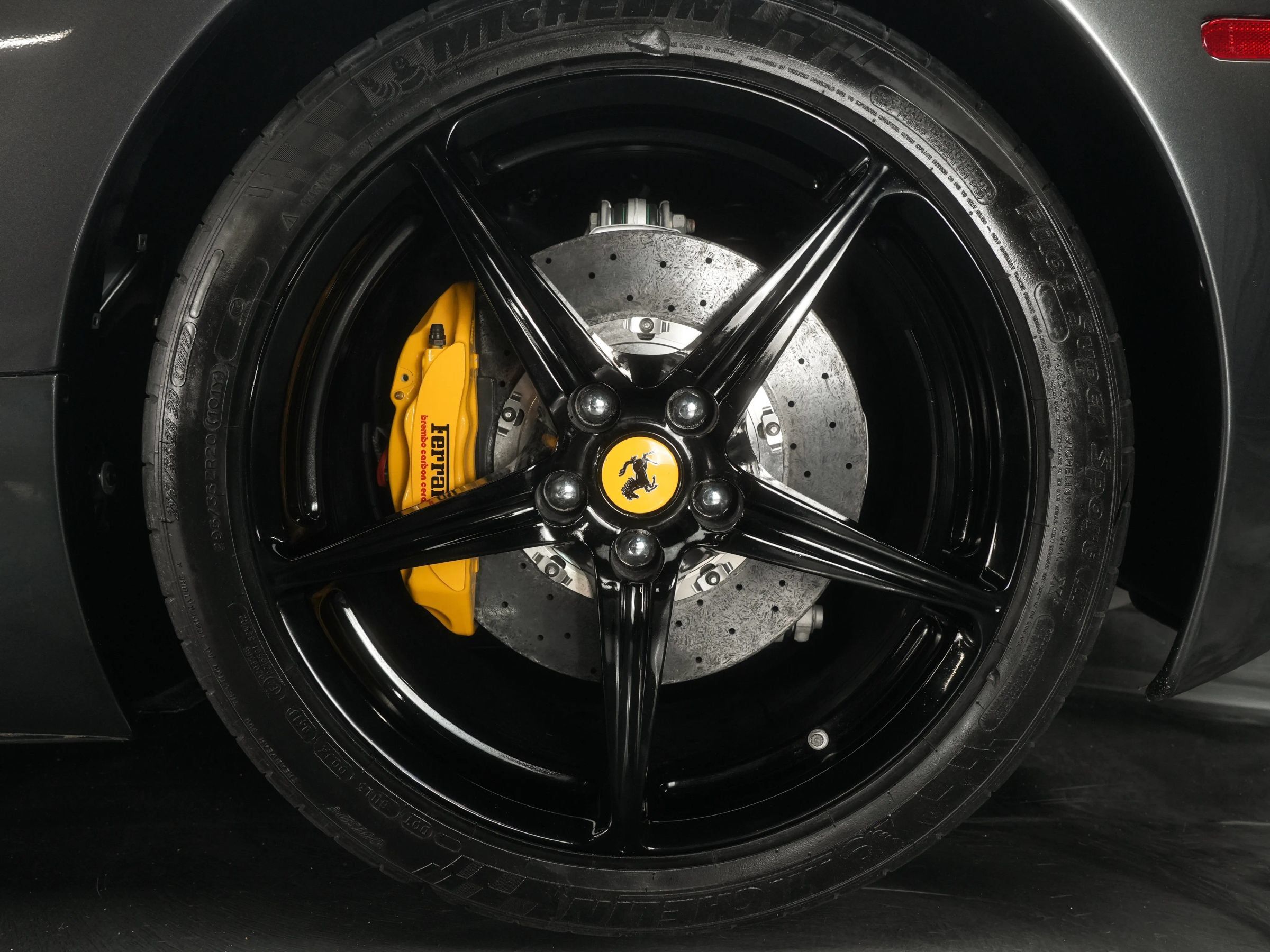 Used 2015 Ferrari 458 Spider RWD image 12