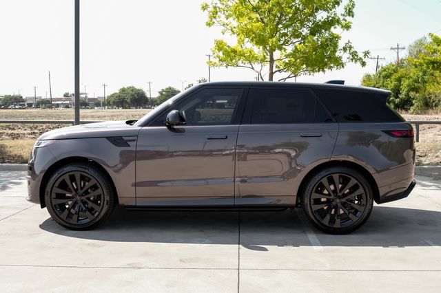 New 2026 Land Rover Range Rover Sport Dynamic SE AWD/4WD image 14