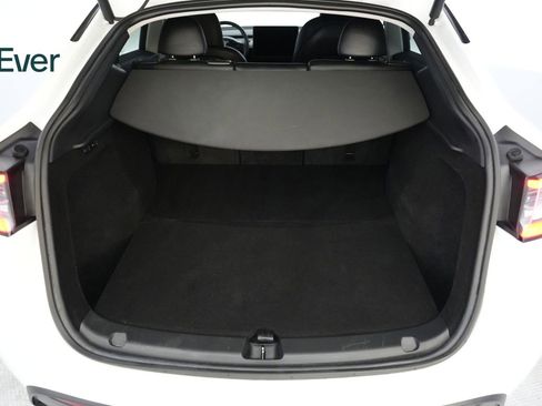 Used 2023 Tesla Model Y Long Range image 8