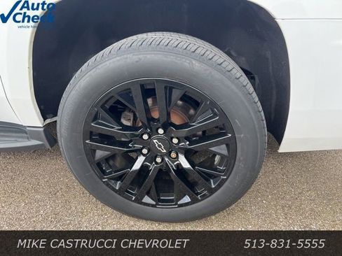 Used 2016 Chevrolet Suburban LT AWD/4WD image 5